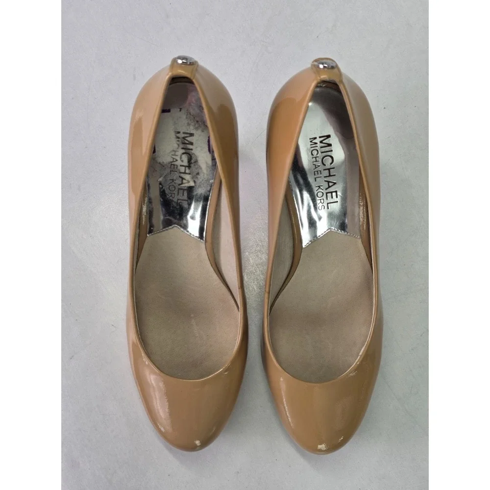 Michael Kors Women's Heels Size 6.5 M Beige Patent Leather Platform Pumps Shoes‎